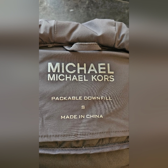 MICHAEL KORS ULTRA LIGHT WEIGHT HOODED PUFFER DOWN JACKET IN Gray SIZE S nwot - Picture 7 of 8